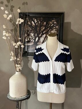 REISS Alba Wavy Stripe Crochet Knit Notch Collar Shirt Navy White M